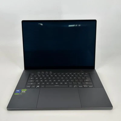 Asus ROG Zephyrus G16 GU605 16 240Hz QHD+ 2.5 GHz Ultra 9 185H 16GB 1TB RTX 4070