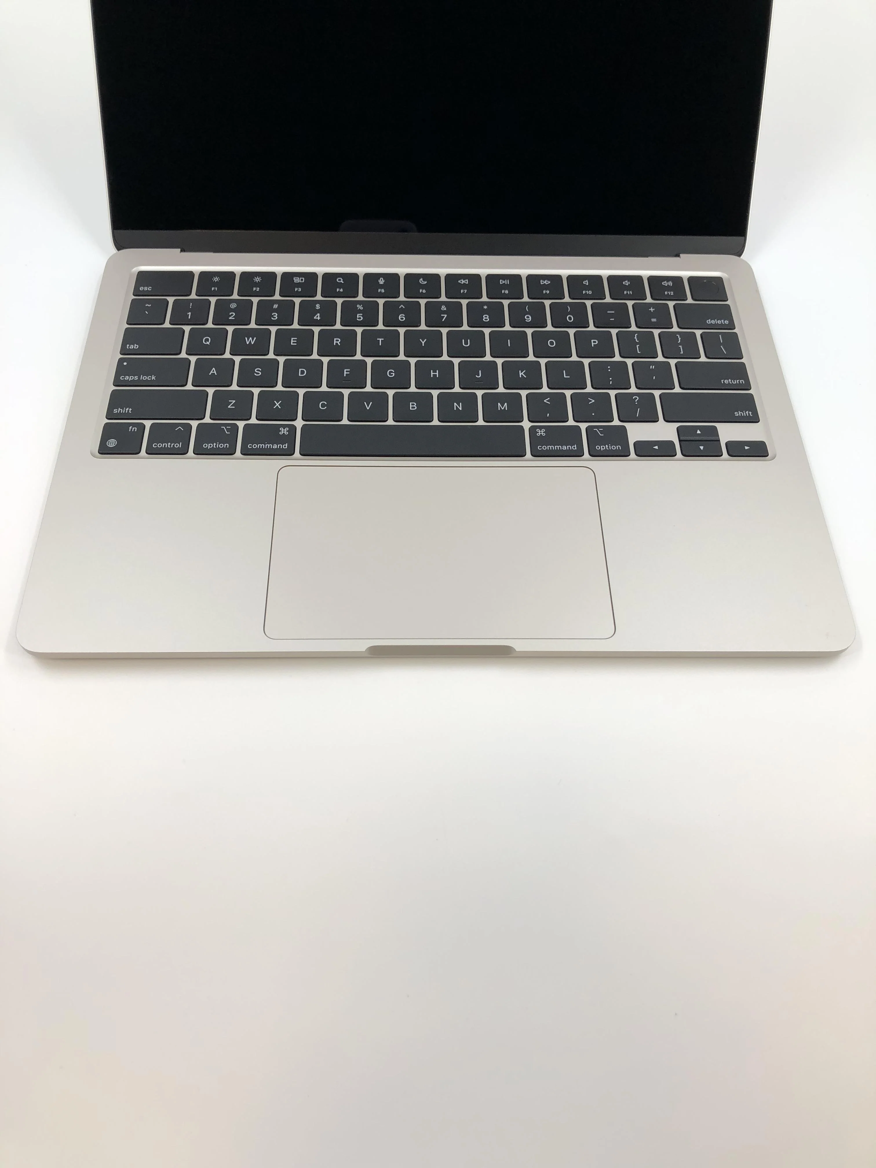 MacBook Air 13 2022 M2 8-Core CPU 8-Core GPU 8GB 256GB Starlight Excellent - Image 4