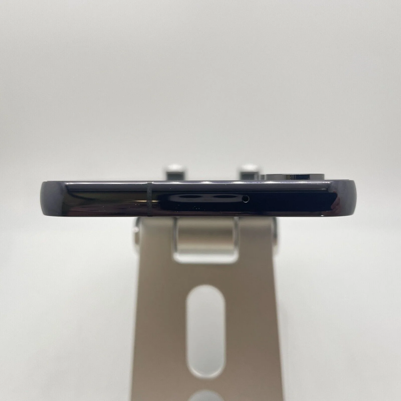 Samsung Galaxy S23 128GB Phantom Black Unlocked Good Condition - Image 6